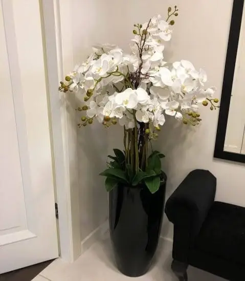 Beautiful Fake Orchid In Black Ceramic Pot — photo 2 | Planto.ae UAE