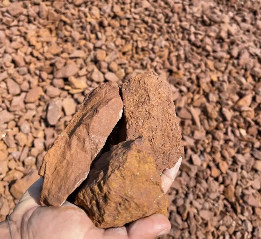 Brown Gravel 4-8cm 20KG — Decore And Stones for Dubai & UAE delivery | Planto.ae